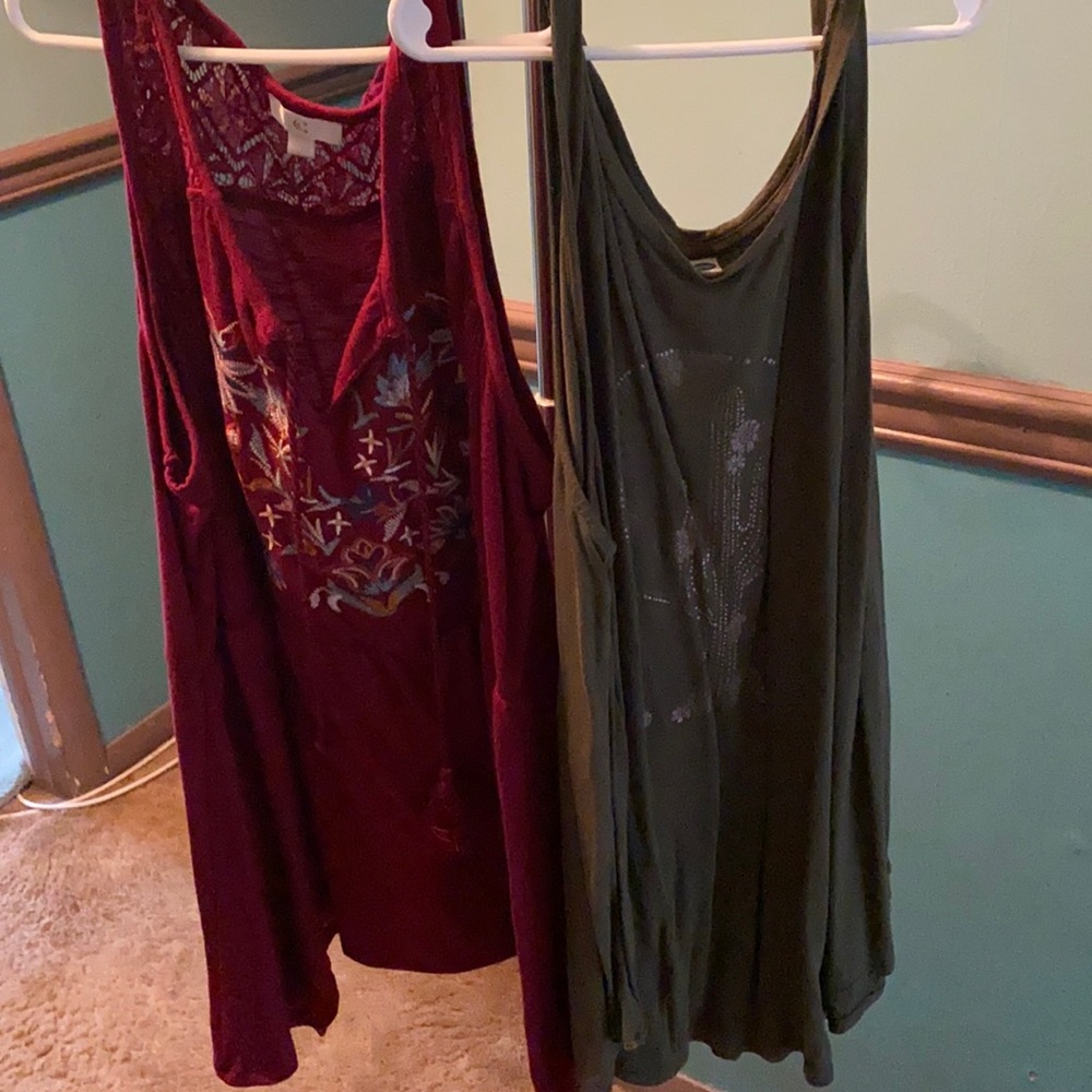 Bundle of summer tops